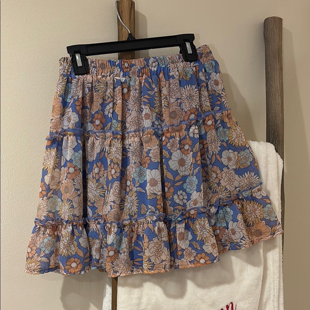 Sienna Sky floral Mini Skirt